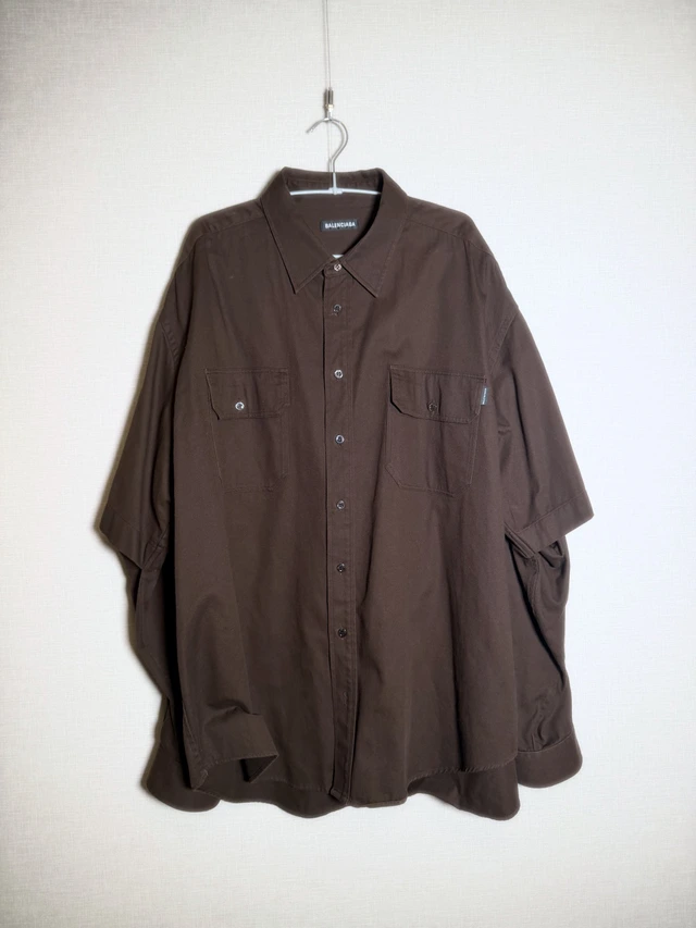 BALENCIAGA オーバーサイズ ショートスリーブシャツ 1枚目