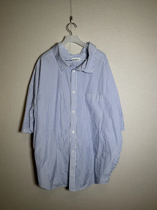 BALENCIAGA ブルー×ホワイト ストライプ ロゴシャツ 1枚目