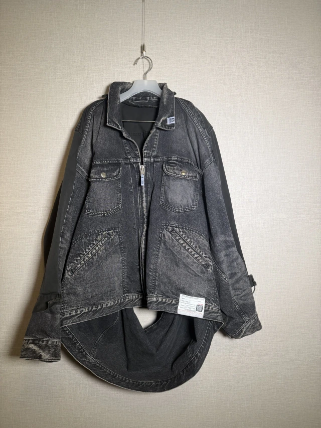 Maison MIHARA YASUHIRO ブラック レイヤードデニムジャケット 1枚目
