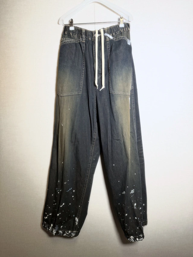 Maison MIHARA YASUHIRO ダークインディゴ ペイント加工 ドローストリングデニム 1枚目