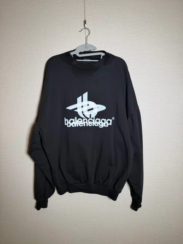 BALENCIAGA 黒ロゴプリントスウェット 1枚目