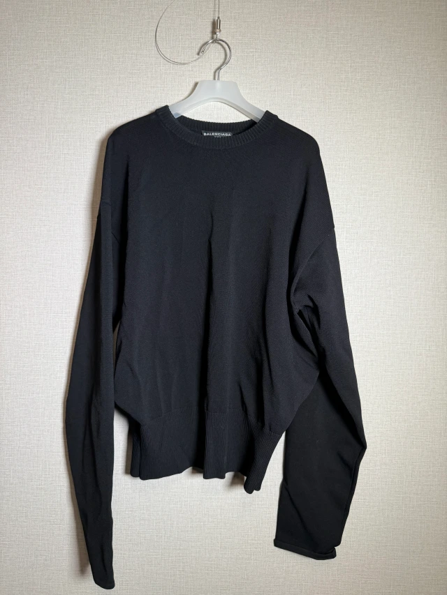 BALENCIAGA アシンメトリー 長袖トップ 1枚目