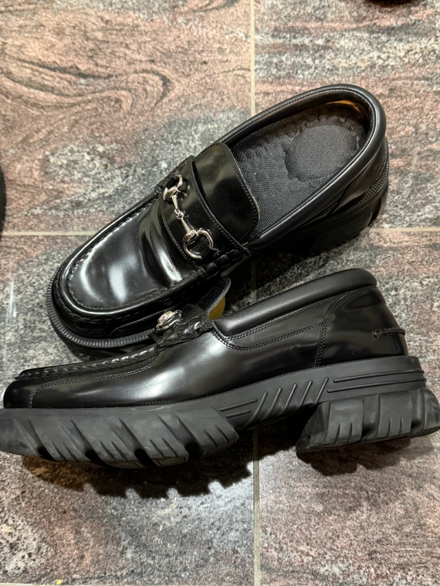 GUCCI ホースビット チャンキーローファー 1枚目