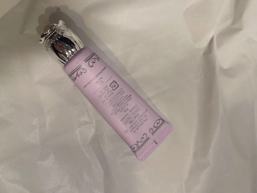 JILL STUART ルーセントシフォン トーンアップ プライマー（02 lacy veil）の裏面の表示を撮影した写真